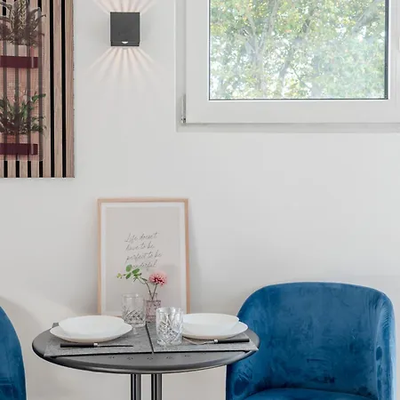 Spacestays Bunker Messe Wi-fi Tv * אסן