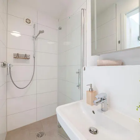 Apartament Spacestays Bunker Messe Wi-fi Tv *